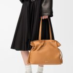 ロエベ フラメンコクラッチ ラージ クレイグリーン A411FL1X18 ロエベ フラメンコクラッチ ラージ クレイグリーン A411FL1X18