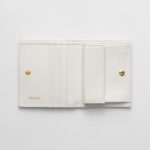 プラダ サフィアーノトライアングル 財布 1MV204 プラダ サフィアーノトライアングル 財布 1MV204
