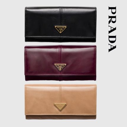 プラダ  ソフトルックスレザー 財布 1MH132