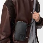 ロエベ バーティカル クロスボディポケット C565S59X03 ロエベ バーティカル クロスボディポケット C565S59X03
