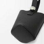 ロエベ ぺブル バケットバッグ ミニ AANBBBMX31 ロエベ ぺブル バケットバッグ ミニ AANBBBMX31