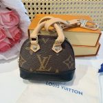 ルイヴィトン ホワイトサンサイ Monogram ミニシェルバッグ ルイヴィトン ホワイトサンサイ Monogram ミニシェルバッグ