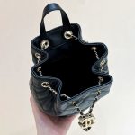 シャネル  22S ドローストリング バケットバックパック AS3211 ブラック