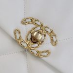 シャネル CHANEL 19 フラップバッグ AS1160 AS1161 ホワイト シャネル CHANEL 19 フラップバッグ AS1160 AS1161 ホワイト