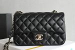 CHANEL  クラシック フラップ バッグ AS1116