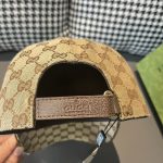 グッチ GGキャンバス タイガーヘッド付き ベースボールキャップ 84235