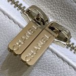 シャネル Haas レザー メッセンジャーバッグ A93749 ホワイト シャネル Haas レザー メッセンジャーバッグ A93749 ホワイト