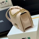 シャネル LeBoy チェーンバッグ A67086 ピンクベージュ シャネル LeBoy チェーンバッグ A67086 ピンクベージュ