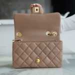 シャネル フラップチェーンバッグ AS3393 ベージュ シャネル フラップチェーンバッグ AS3393 ベージュ