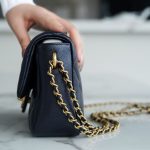 シャネル フラップバッグ AS2855 ダークブルー シャネル フラップバッグ AS2855 ダークブルー