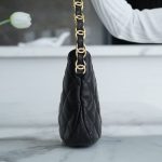 シャネル HOBO ショルダーバッグ ブラック AS3562 シャネル HOBO ショルダーバッグ ブラック AS3562