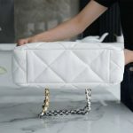 シャネル  19 トートバッグ AS3519 ホワイト