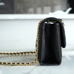 シャネル 23P ロゴチェーン フラップバッグ AS3897 シャネル 23P ロゴチェーン フラップバッグ AS3897