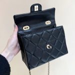 シャネル  トップハンドル スモールフラップバッグ AS4711