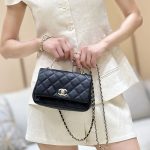 シャネル ミニフラップバッグ キルティングハンドル可愛い AS5554 シャネル ミニフラップバッグ キルティングハンドル可愛い AS5554