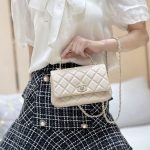 シャネル  ミニフラップバッグ キルティングハンドル AS5554