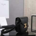 セリーヌ ティーン ブザス トリオンフ バッグ ブラック110413 セリーヌ ティーン ブザス トリオンフ バッグ ブラック110413