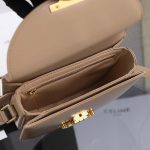 セリーヌ ティーン ブザス トリオンフ ショルダーバッグ 110413BF4 セリーヌ ティーン ブザス トリオンフ ショルダーバッグ 110413BF4