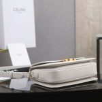 セリーヌ トリオンフ クラシック カーフスキン バッグ 187368 セリーヌ トリオンフ クラシック カーフスキン バッグ 187368