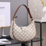 セリーヌ ミディアム AVA(アヴァ)トリオンフ バッグ 114493 セリーヌ ミディアム AVA(アヴァ)トリオンフ バッグ 114493