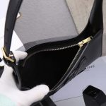 セリーヌ トリオンフ ショルダーバッグ ブラック 198153DU3.38N セリーヌ トリオンフ ショルダーバッグ ブラック 198153DU3.38N