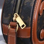セリーヌ  CUIR TRIOMPHE オーバル ミニバッグ 101703