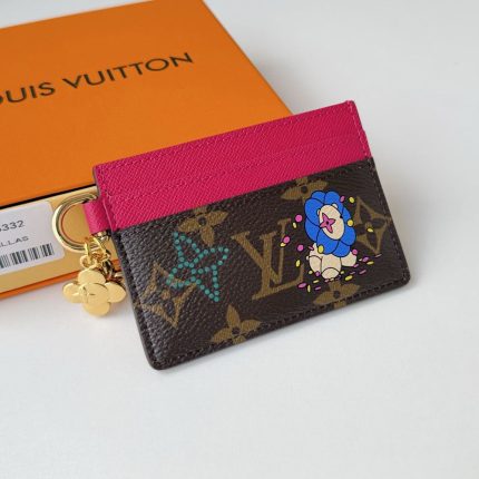 ルイヴィトン  カードケース ポルト カルト・LV チャーム M15332
