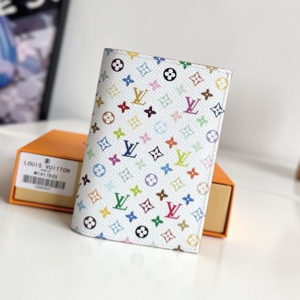 ルイヴィトン  LV × TM パスポートカバー M14178