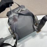 プラダ  スモール Re-Nylon バックパック 1BZ081_F0GCM