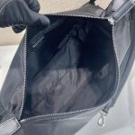 プラダ エクスプローラ Re-Nylon xレザー バッグ 2VH204 プラダ エクスプローラ Re-Nylon xレザー バッグ 2VH204