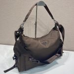 プラダ エクスプローラ Re-Nylon xレザー バッグ 2VH204_F0038 プラダ エクスプローラ Re-Nylon xレザー バッグ 2VH204_F0038