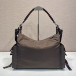 プラダ エクスプローラ Re-Nylon xレザー バッグ 2VH204_F0038 プラダ エクスプローラ Re-Nylon xレザー バッグ 2VH204_F0038