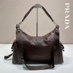 プラダ エクスプローラ レザーショルダーバッグ 2VH204_2HE8 プラダ エクスプローラ レザーショルダーバッグ 2VH204_2HE8