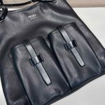 プラダ ルート ラージ レザー バッグ 1BC293 プラダ ルート ラージ レザー バッグ 1BC293