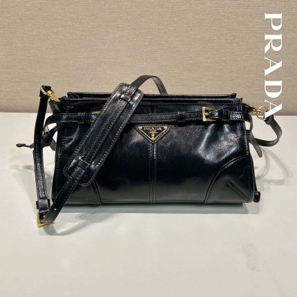 プラダ  スモール レザー ショルダーバッグ 1BH215