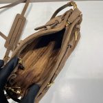 プラダ ボニー スモール スエード ショルダーバッグ 1BH215 プラダ ボニー スモール スエード ショルダーバッグ 1BH215