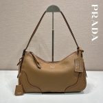 プラダ ショルダーバッグ エメ ラージ レザー 1BC280 プラダ ショルダーバッグ エメ ラージ レザー 1BC280