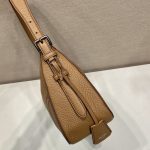 プラダ ショルダーバッグ エメ ラージ レザー 1BC280 プラダ ショルダーバッグ エメ ラージ レザー 1BC280
