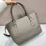 プラダ ラージ レザー トートバッグ 1BG602_2HIK プラダ ラージ レザー トートバッグ 1BG602_2HIK