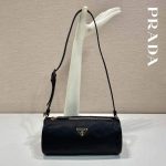 プラダ  Re-Nylon ポーチ ブラック 1NE058
