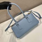 プラダ ガレリア レザーバッグ ミディアム ロゴ 1BA457_F0D57 プラダ ガレリア レザーバッグ ミディアム ロゴ 1BA457_F0D57