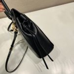 プラダ キャリー ミニ レザー ハンドバッグ 1BA496 プラダ キャリー ミニ レザー ハンドバッグ 1BA496