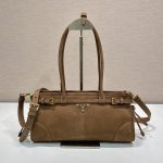プラダ ボニー ミディアム スエード ハンドバッグ 1BA426 プラダ ボニー ミディアム スエード ハンドバッグ 1BA426