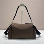 プラダ エクスプローラ Re-Nylonxレザー バッグ 2VH206 プラダ エクスプローラ Re-Nylonxレザー バッグ 2VH206