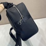 プラダ  Re-Nylon サフィアーノトラベルバッグ 2VC042