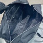 プラダ  Re-Nylon サフィアーノトラベルバッグ 2VC042