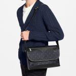 Louis Vuitton クーリエ・メッセンジャー バッグ エクリプス M28630 Louis Vuitton クーリエ・メッセンジャー バッグ エクリプス M28630