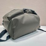 プラダ Re-Nylon xレザー バックパック 2VZ108 プラダ Re-Nylon xレザー バックパック 2VZ108